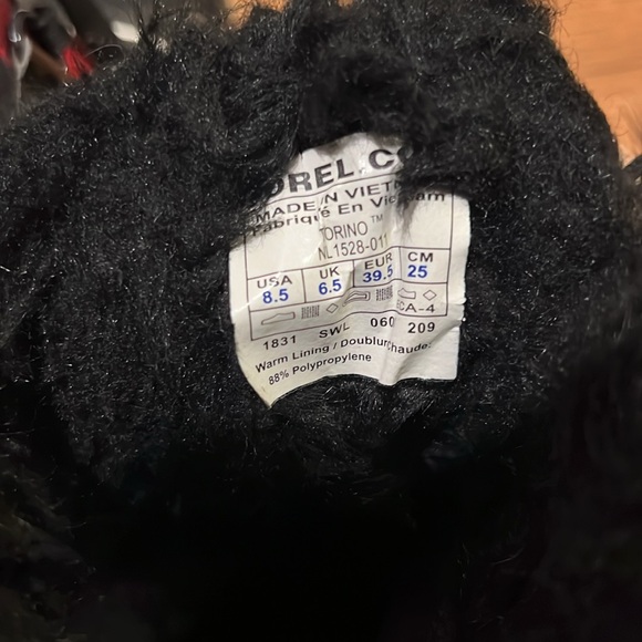 Sorel snow boot 8.5 - Picture 5 of 5